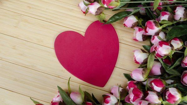 сердечки из цветов