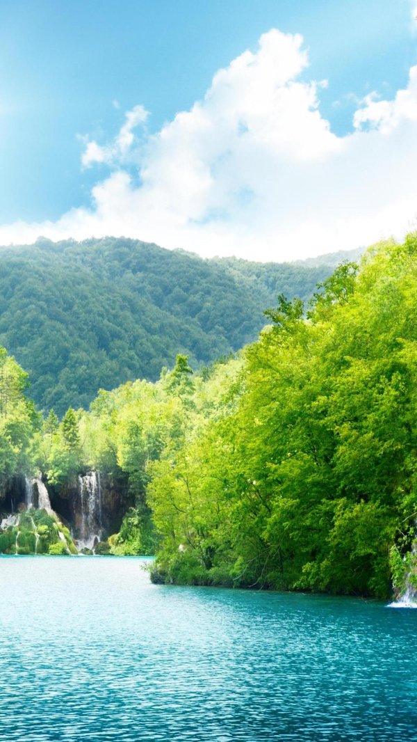 красивые пейзажи с водопадами