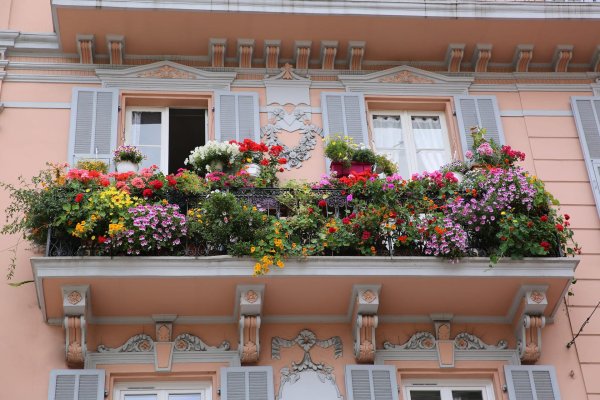цветущий балкончик сицилия