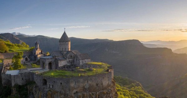 татев монастырский комплекс