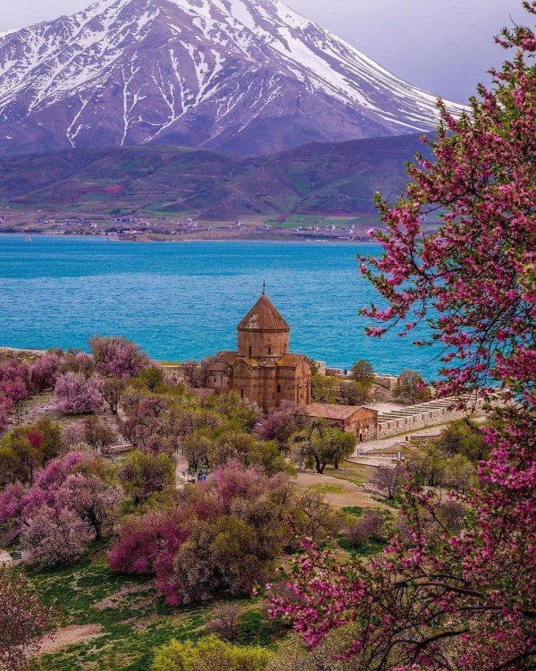 остров ахтамар