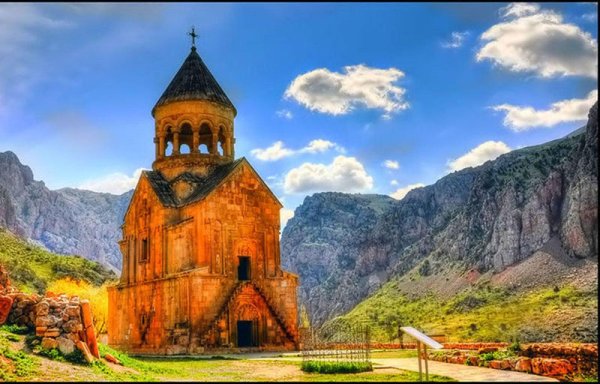 храм нораванк в армении