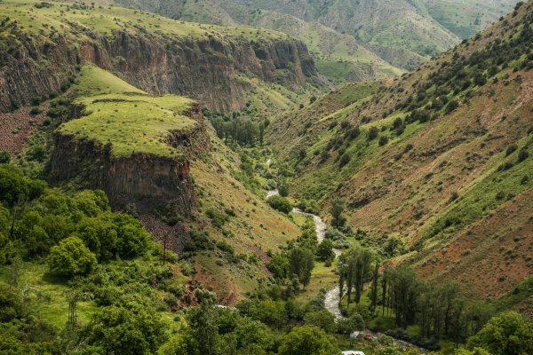 ущелье гарни