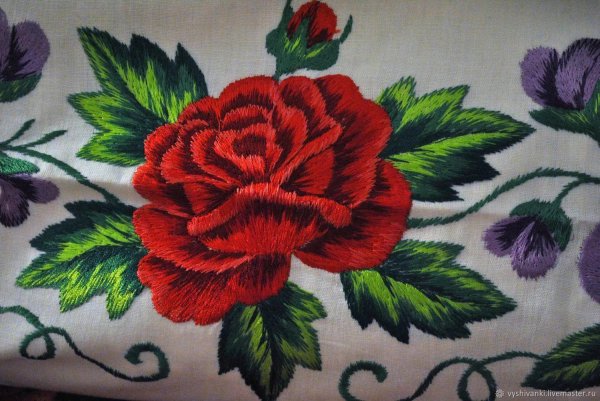 наволочки вышитые гладью