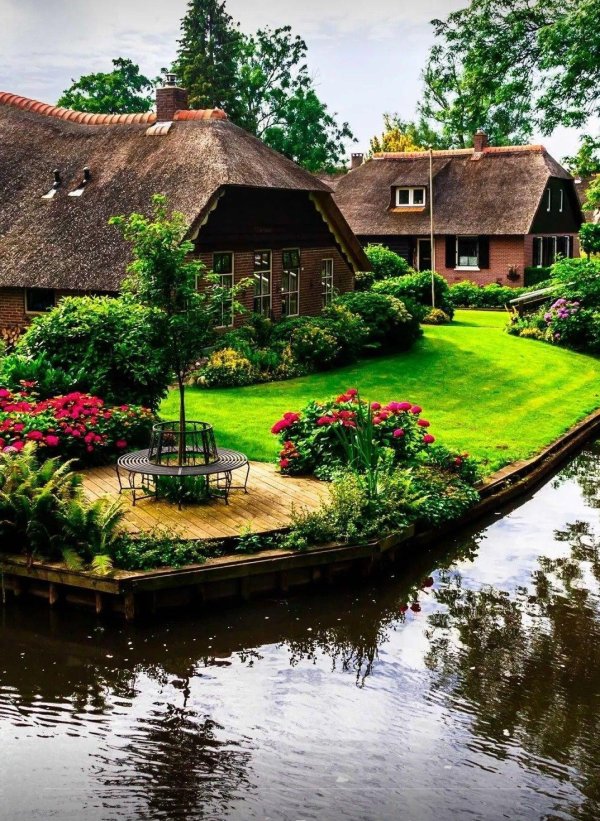 giethoorn village