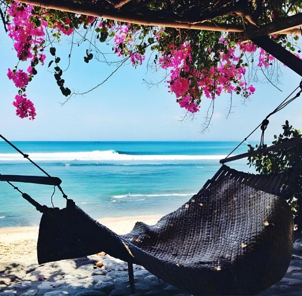 гамак на пляже