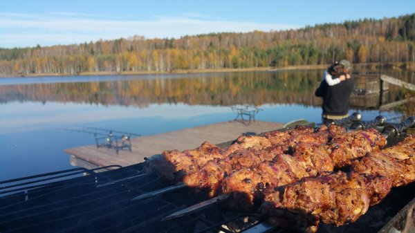 шашлыки у реки