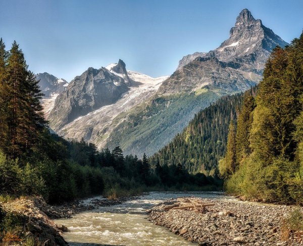 белалакая домбай