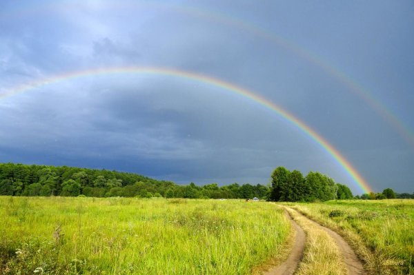 небо с радугой