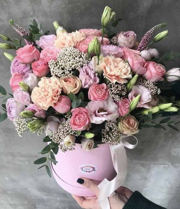 необычные букеты в коробках