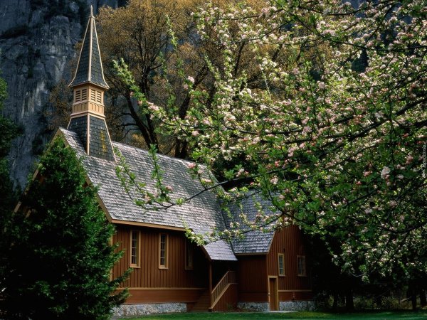yosemite valley chapel