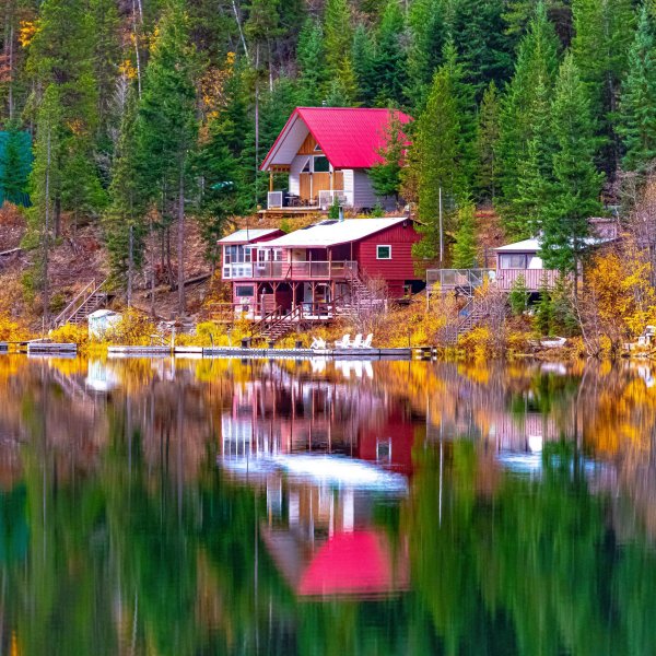 штат монтана домик у озера