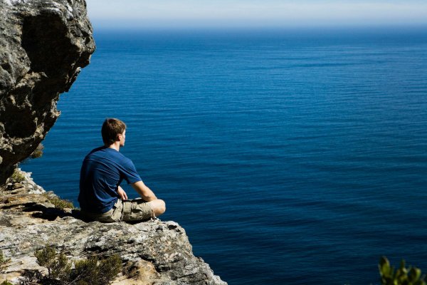 люди на море