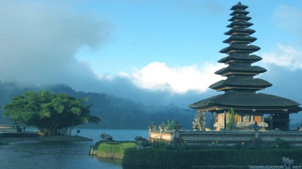 pura ulun danu bratan