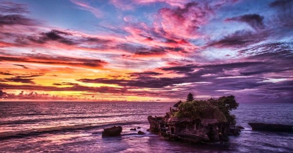 храм пура танах лот