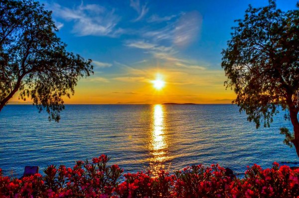 солнце и море