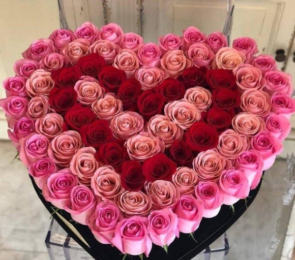 букет в виде сердца