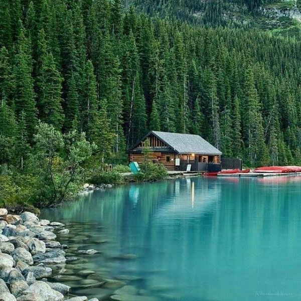 домики у озера