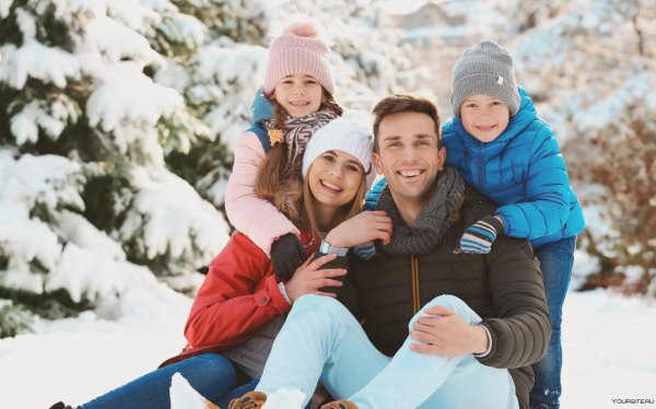 семья зимой