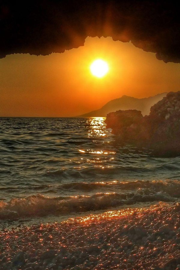 восход на море