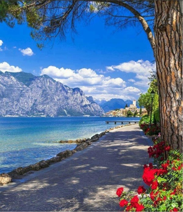 lake garda italy