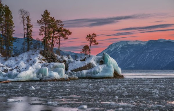 яйлю телецкое озеро зимой