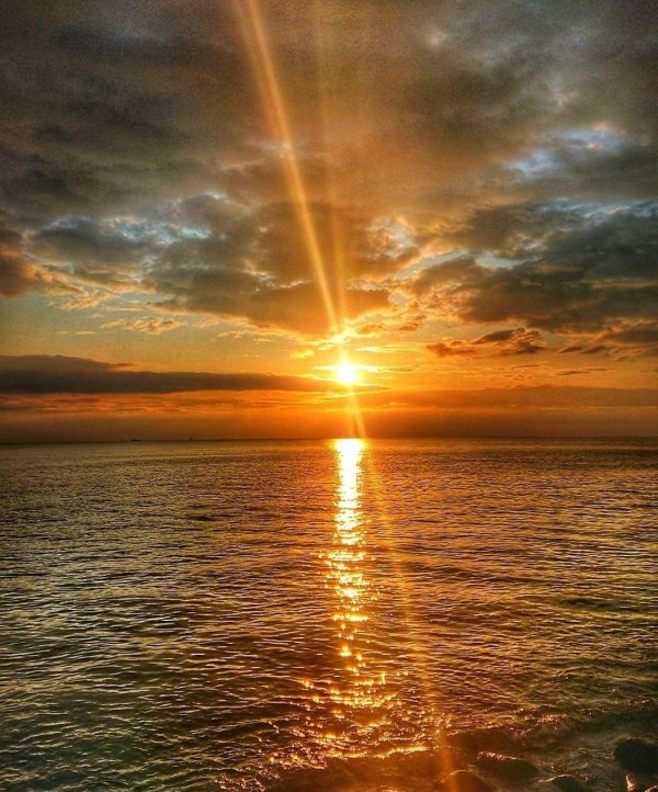 рассвет на море