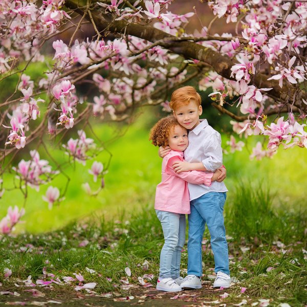 девочка и мальчик