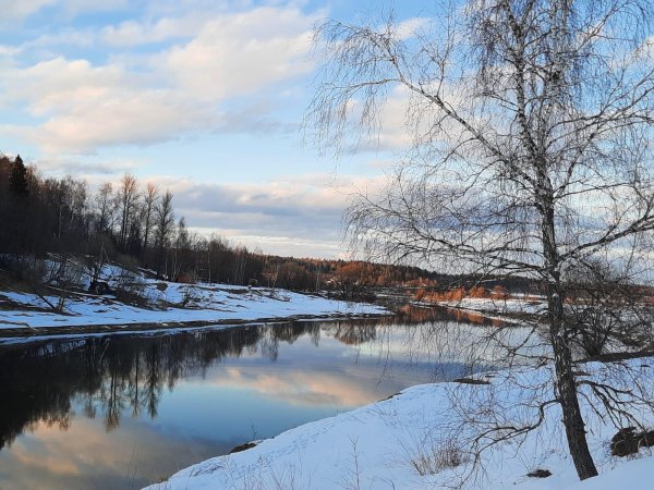 зима река