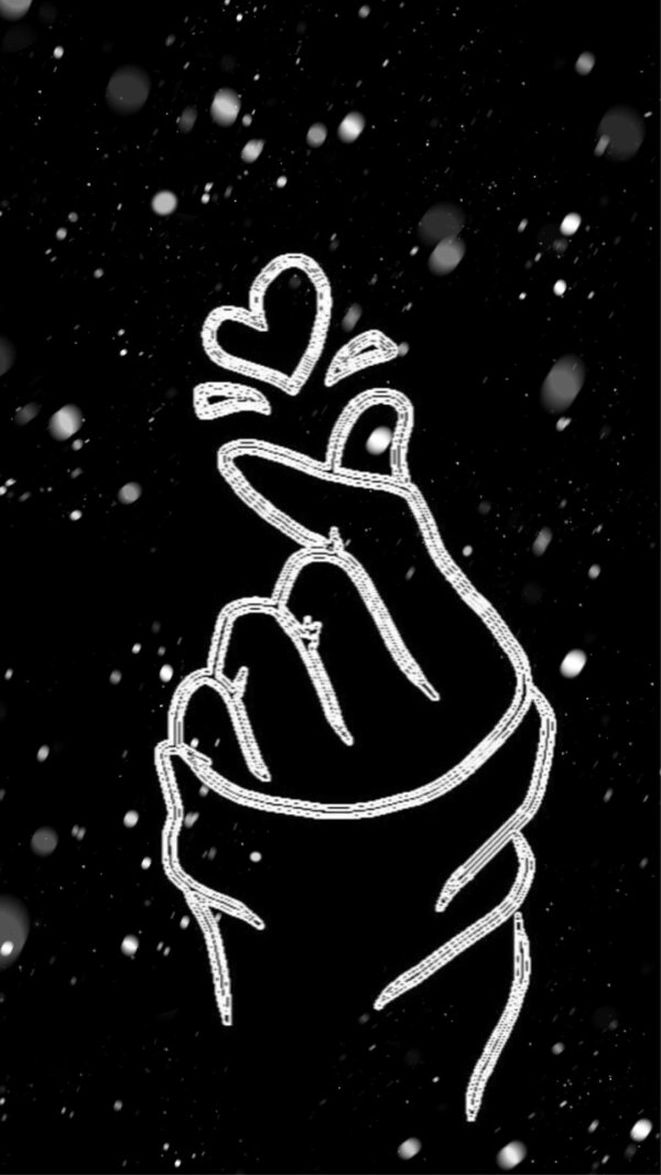 знак сердечка пальцами