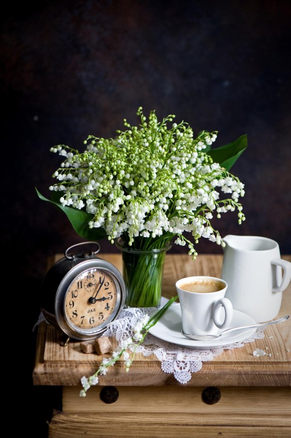 кофейные чашечки с ландышами