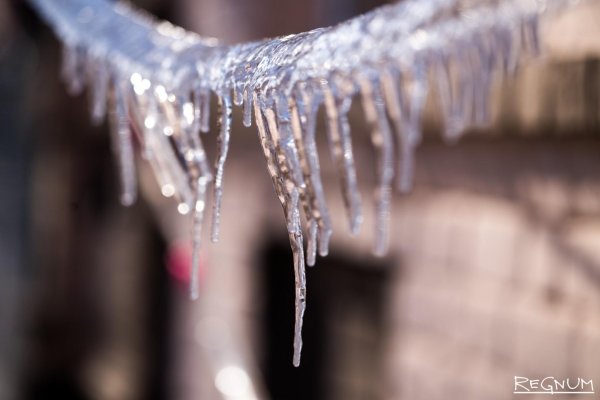 сосулька в марте