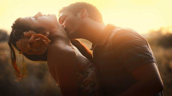 поцелуи нежные