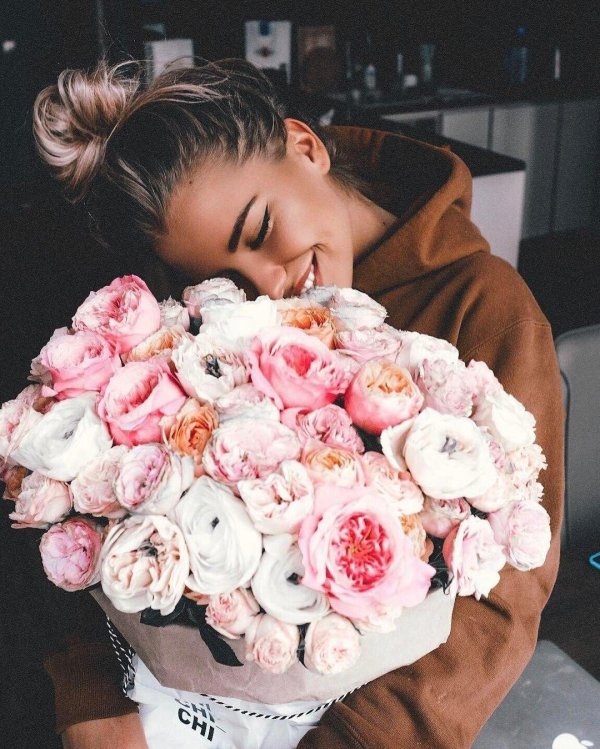 букет девушке