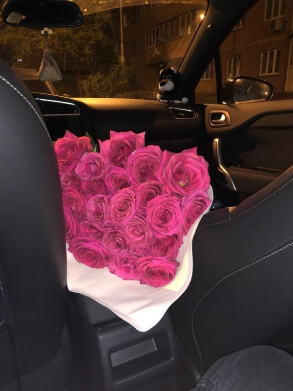 цветы в машине