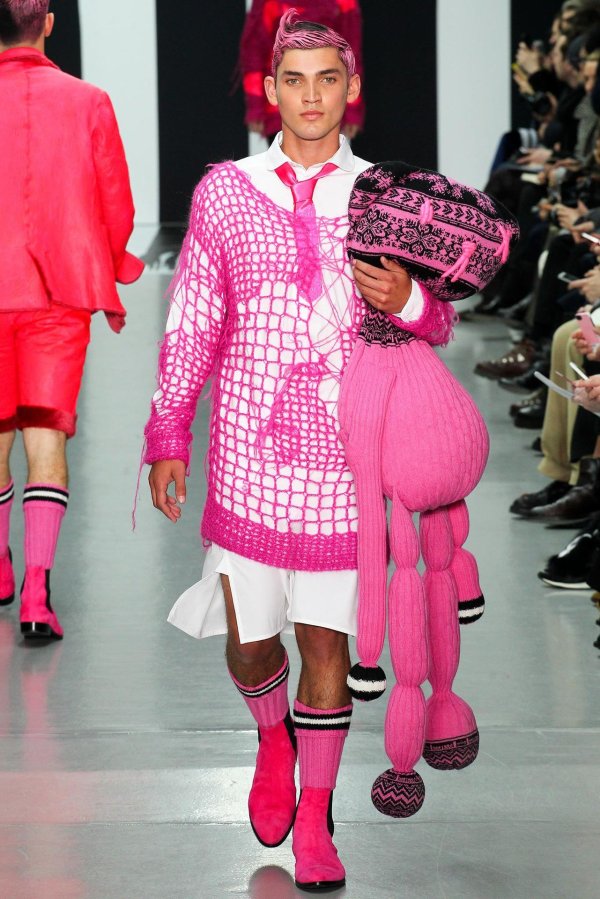 странные мужские наряды