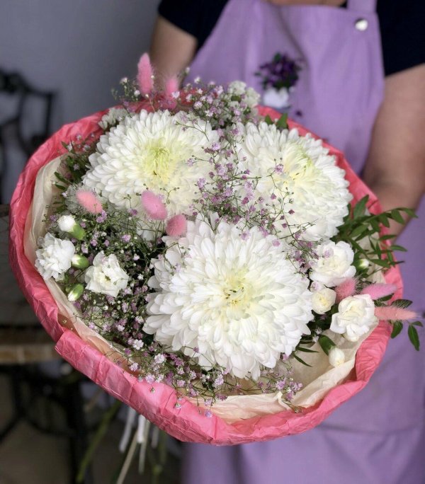 хризантема одноголовая магнум в букете