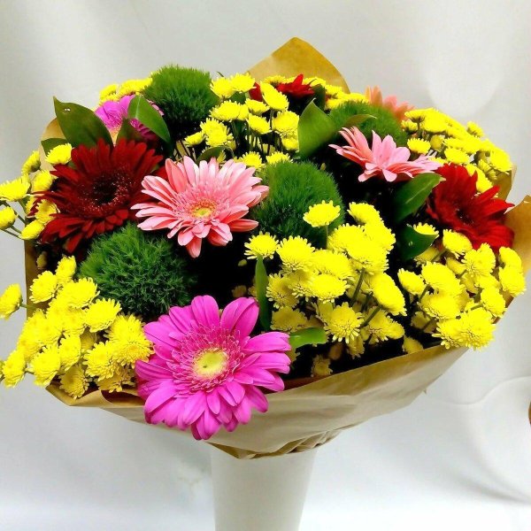 хризантемы и герберы