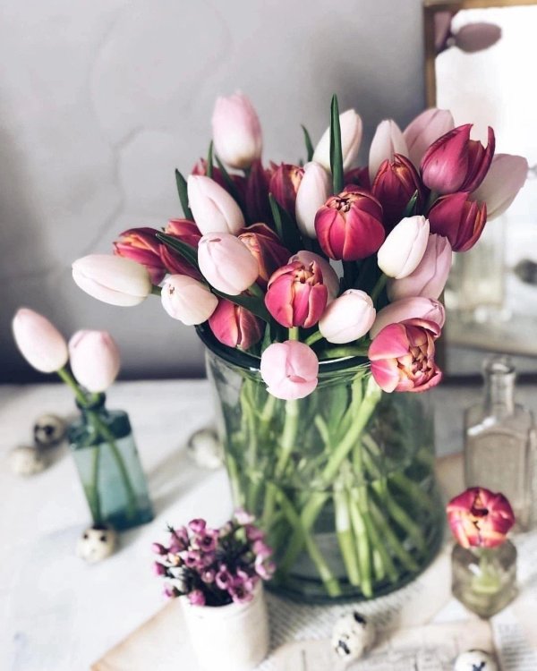 стильный букет тюльпанов
