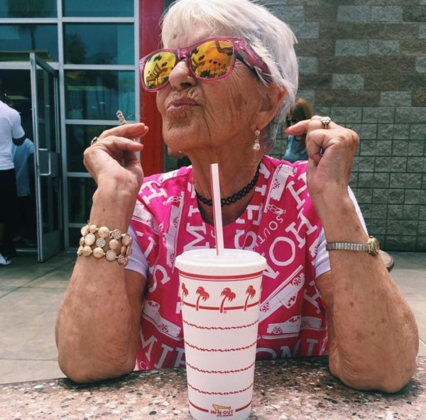 модная бабуля