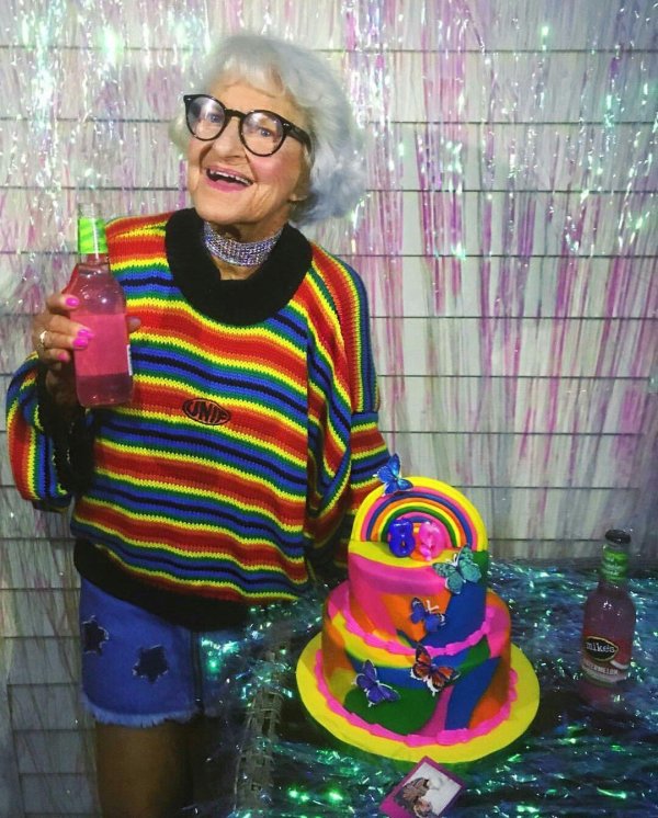 модная бабуля