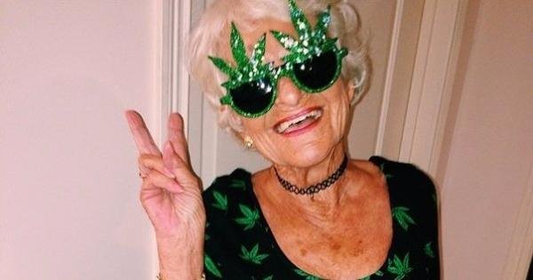 современная бабушка