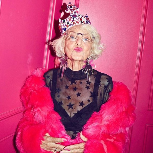 старуха в короне