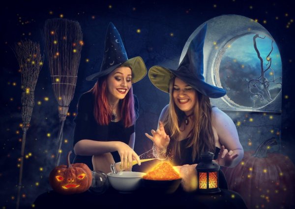две ведьмы