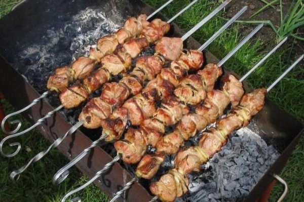 жарим шашлык