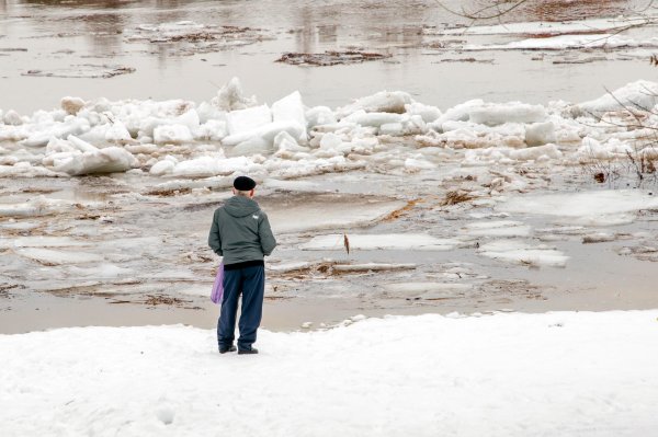ледоход весной