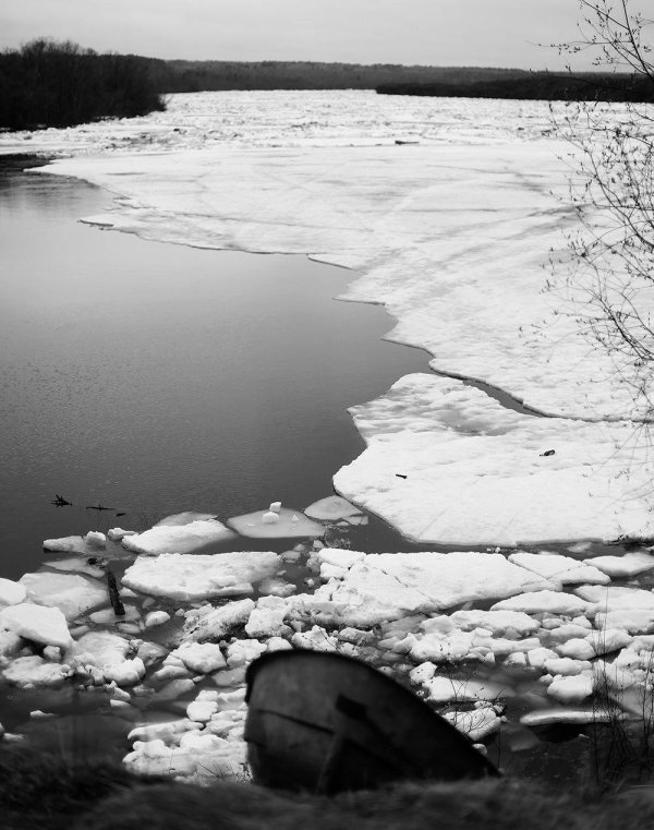 river ice break up