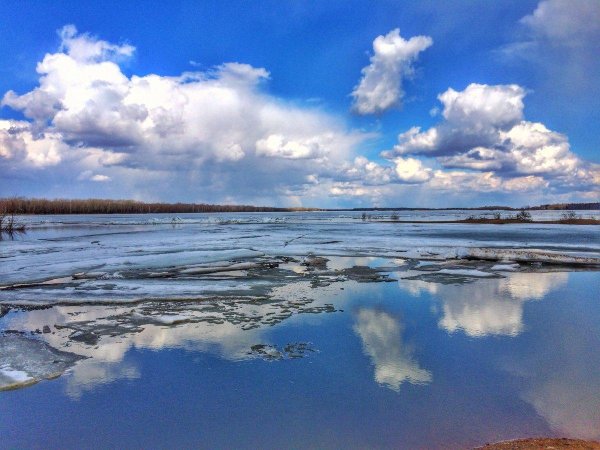 river ice break up