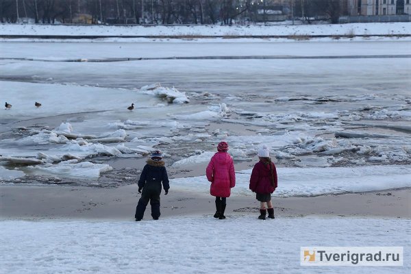 весенний лед