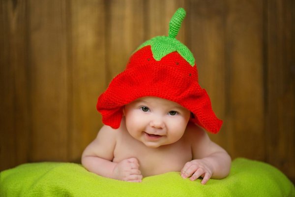 шапочка клубника